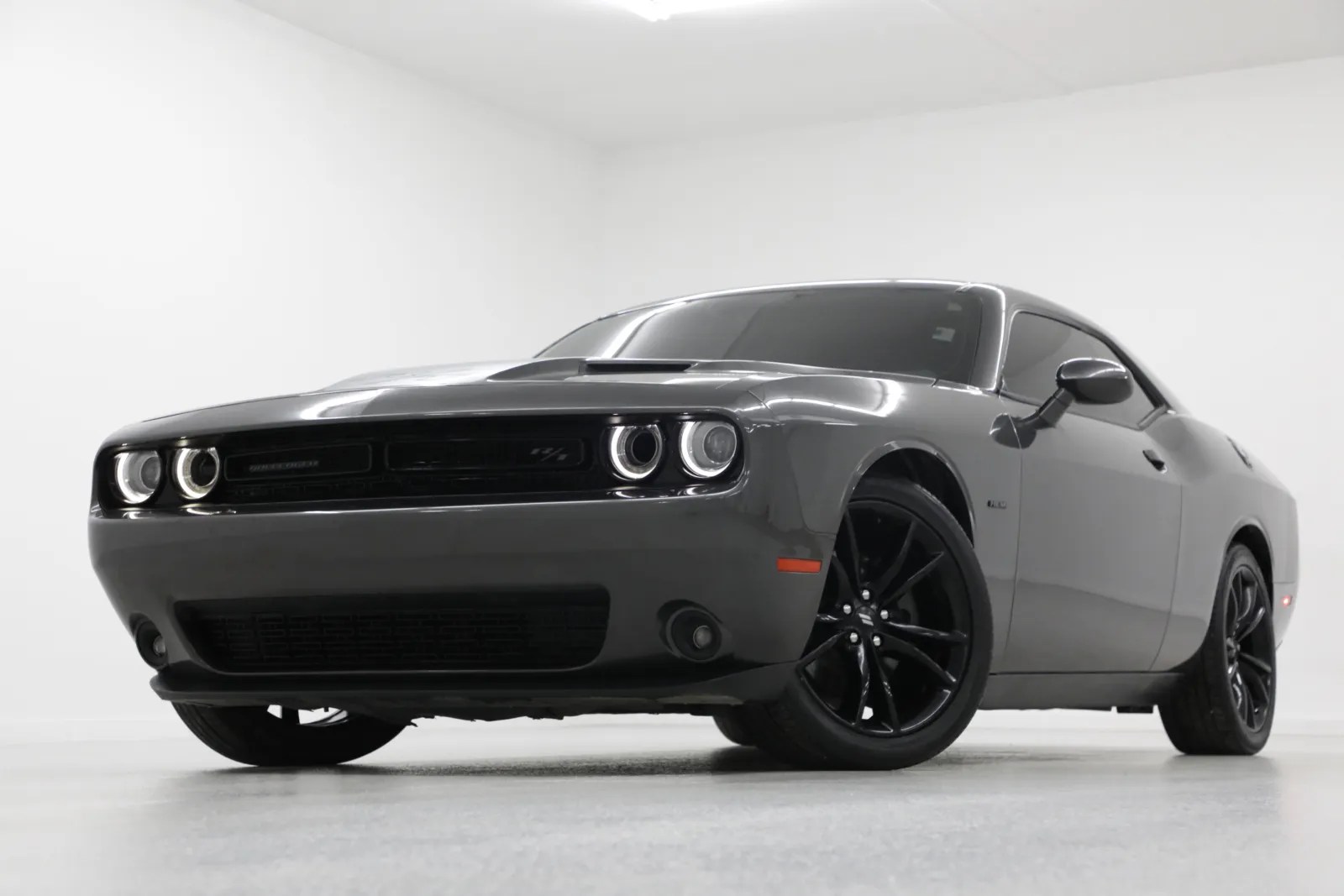 Gray 2017 Dodge Challenger R/T for sale in Clinton, MO