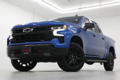 Blue 2023 Chevrolet Silverado 1500 LT Trail Boss for sale in Clinton, MO
