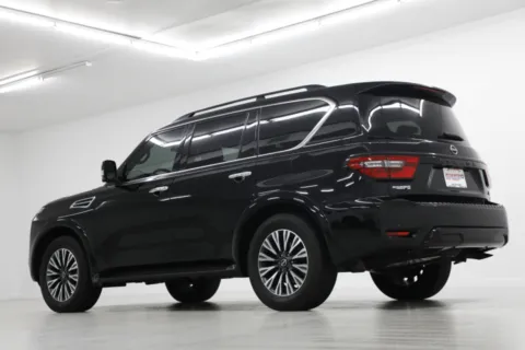 More photos of 2023 Nissan Armada SL at Jim Falk Motors, MO