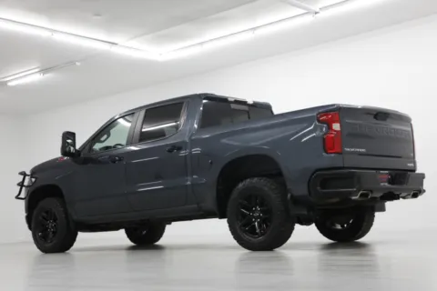 More photos of 2021 Chevrolet Silverado 1500 LT Trail Boss at Jim Falk Motors, MO