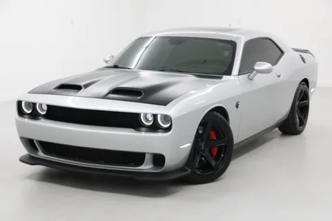 More photos of 2019 Dodge Challenger SRT Hellcat at Jim Falk Motors, MO