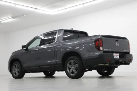 More photos of 2023 Honda Ridgeline RTL-E at Jim Falk Motors, MO