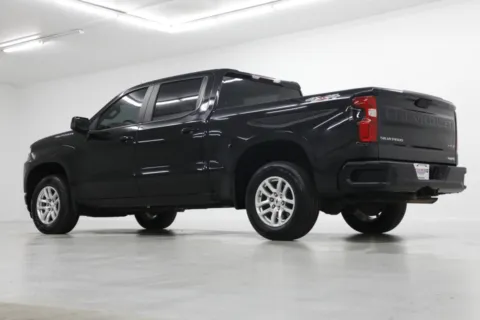 More photos of 2020 Chevrolet Silverado 1500 RST at Jim Falk Motors, MO