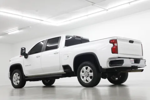 More photos of 2020 Chevrolet Silverado 2500HD LT at Jim Falk Motors, MO