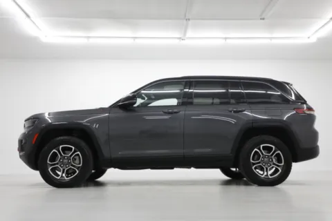 Another view of 2022 Jeep Grand Cherokee Trailhawk for sale in Clinton, MO at Jim Falk Motors