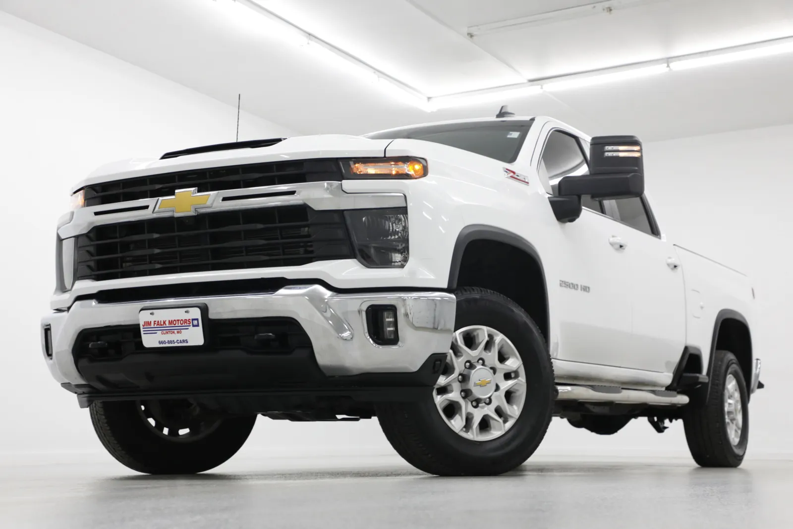 White 2024 Chevrolet Silverado 2500HD LT for sale in Clinton, MO