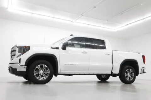 Photos of 2026 GMC Sierra 1500 SLE for sale in Clinton, MO at Jim Falk Motors