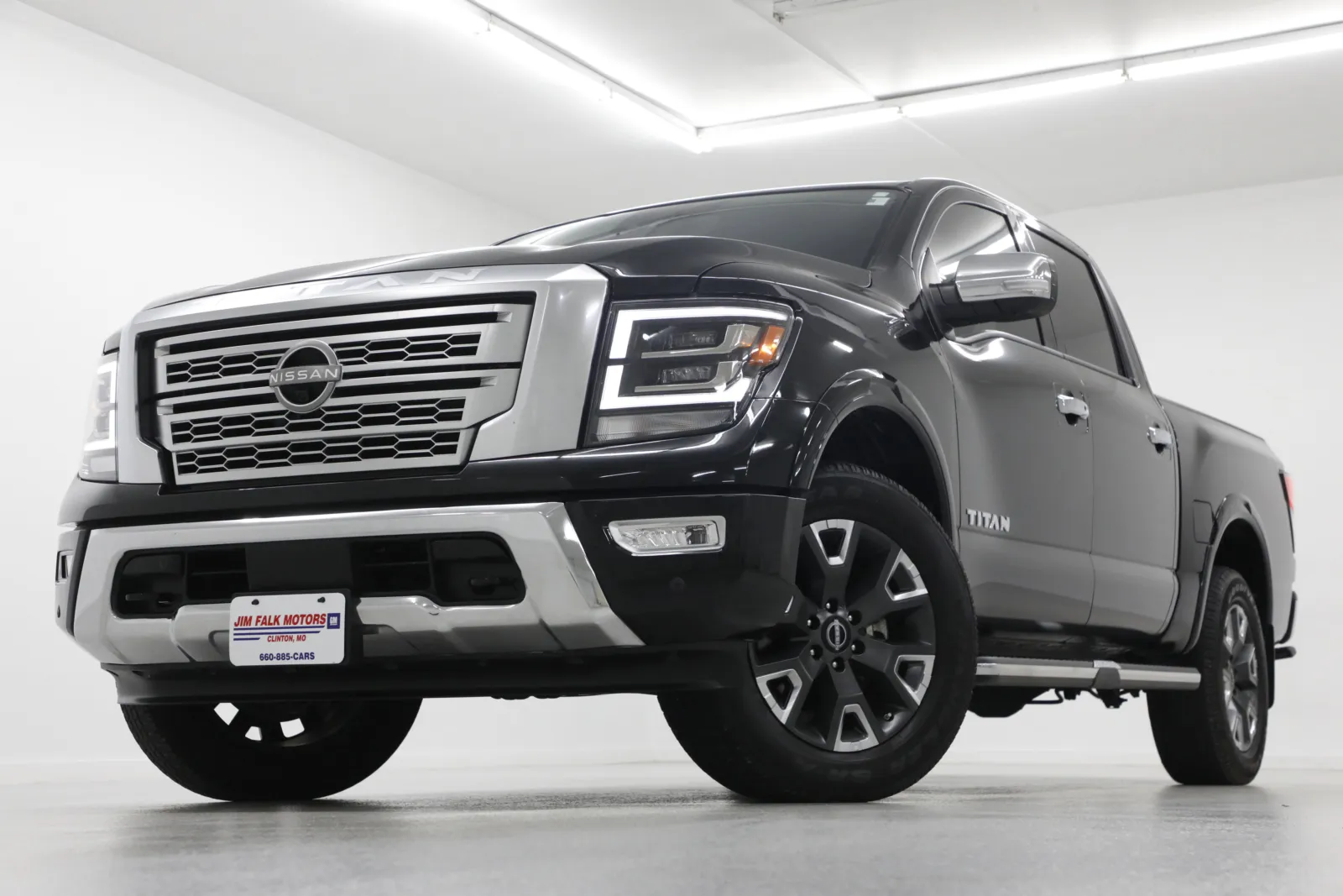 Black 2024 Nissan Titan Platinum Reserve for sale in Clinton, MO