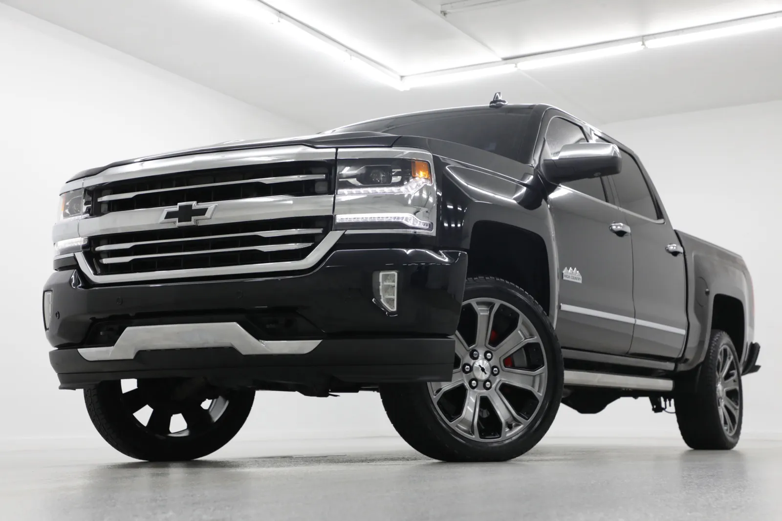 2017 Chevrolet Silverado 1500 High Country for sale in Clinton, MO