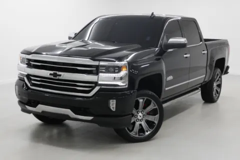 More photos of 2017 Chevrolet Silverado 1500 High Country at Jim Falk Motors, MO