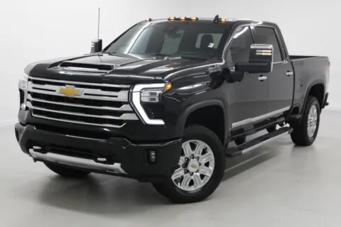 More photos of 2024 Chevrolet Silverado 2500HD High Country at Jim Falk Motors, MO