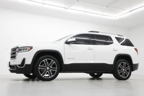 Photos of 2022 GMC Acadia SLT for sale in Clinton, MO at Jim Falk Motors