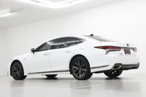 More photos of 2019 Lexus LS 500 F SPORT at Jim Falk Motors, MO