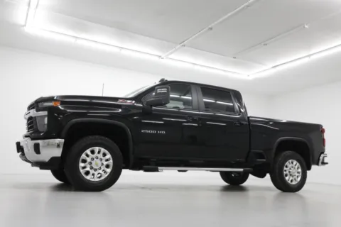 Photos of 2024 Chevrolet Silverado 2500HD LT for sale in Clinton, MO at Jim Falk Motors
