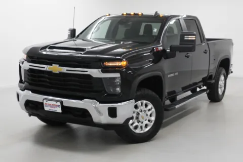 More photos of 2024 Chevrolet Silverado 2500HD LT at Jim Falk Motors, MO