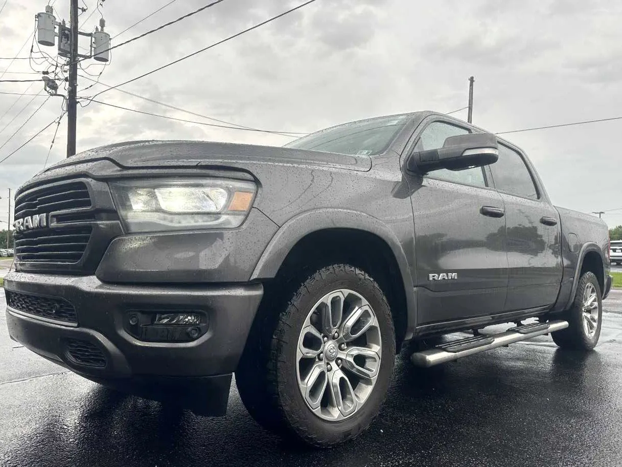 2022 RAM 1500 Laramie 4x4 Crew Cab 5'7's photo