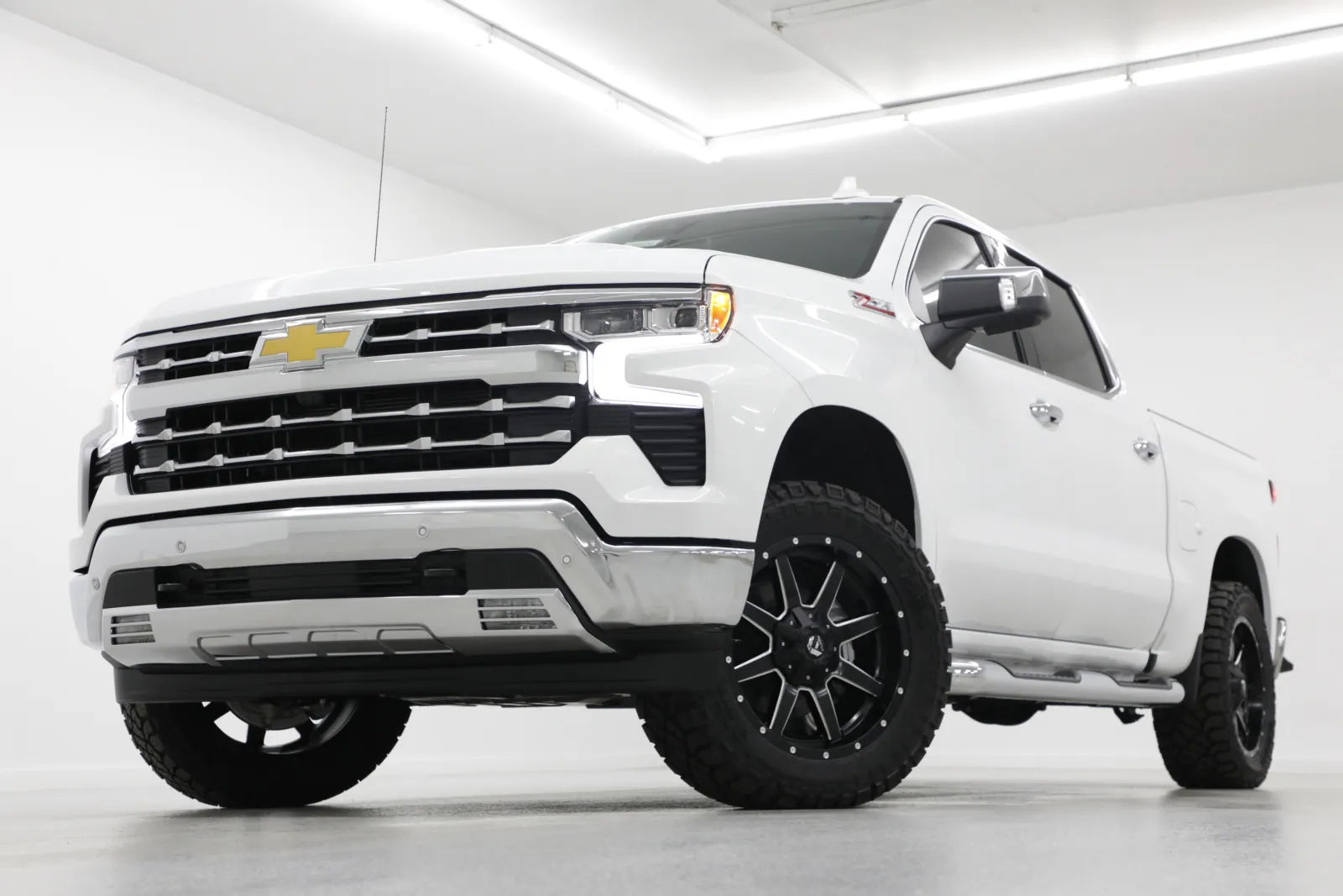 White 2026 Chevrolet Silverado 1500 LTZ for sale in Clinton, MO