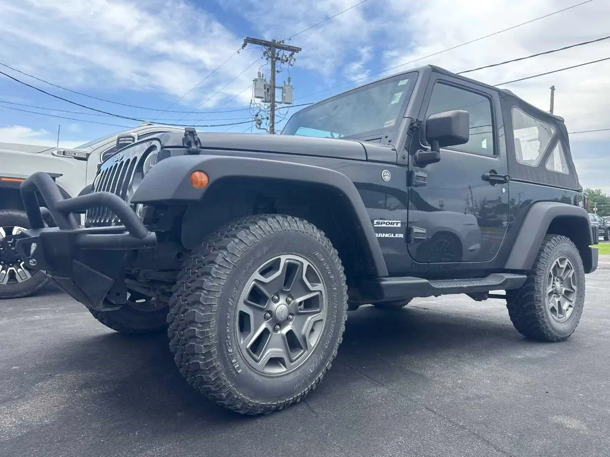 2017 Jeep Wrangler Sport S's photo