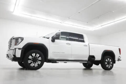Photos of 2024 GMC Sierra 2500HD Denali for sale in Clinton, MO at Jim Falk Motors