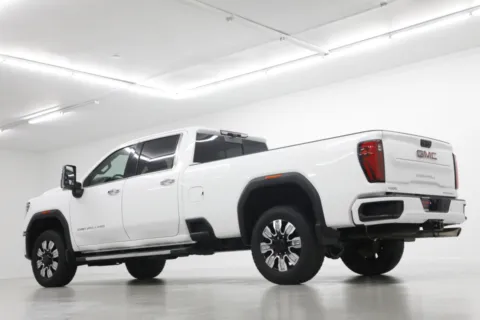 More photos of 2024 GMC Sierra 2500HD Denali at Jim Falk Motors, MO