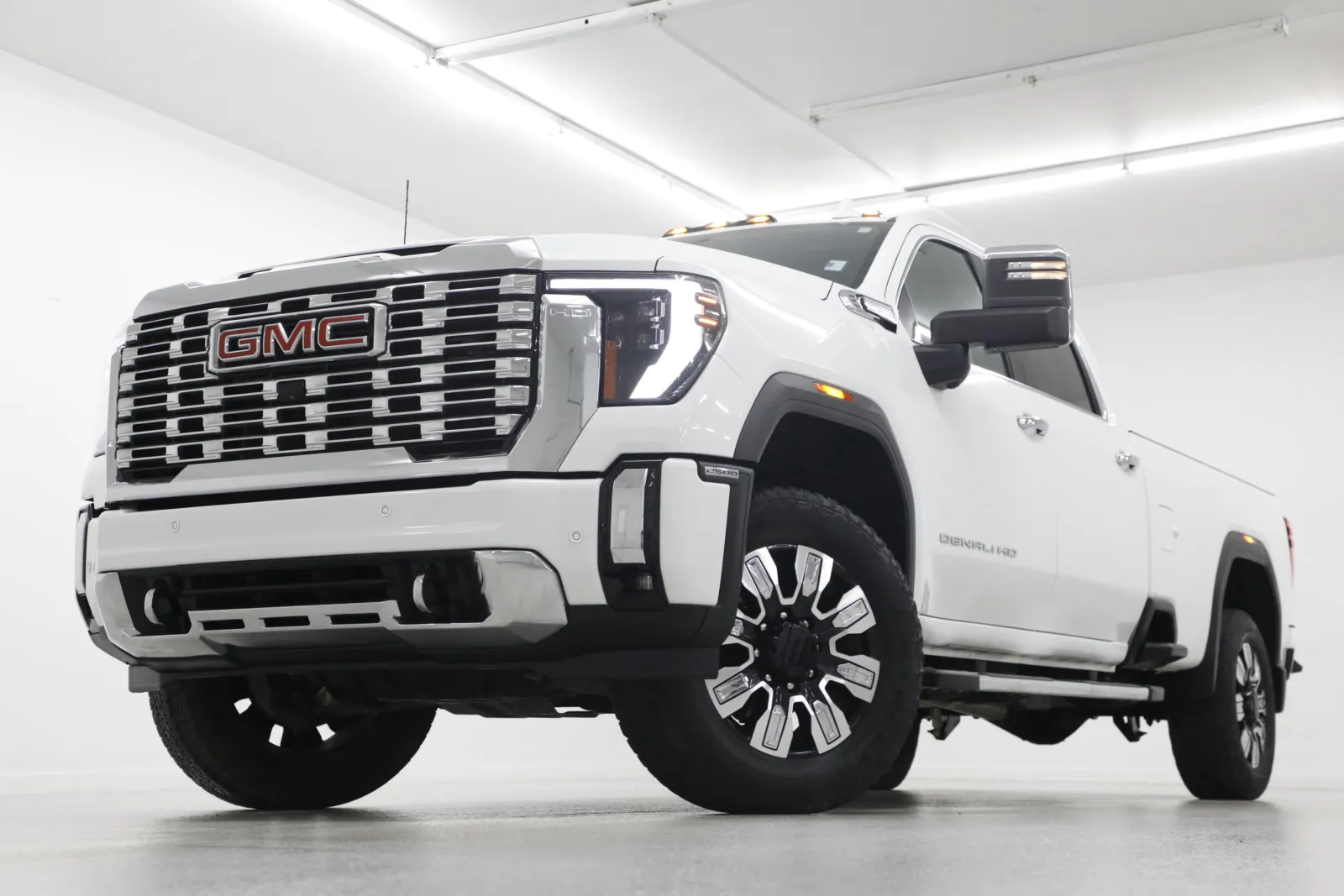 White 2024 GMC Sierra 2500HD Denali for sale in Clinton, MO