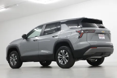 More photos of 2026 Chevrolet Equinox LT at Jim Falk Motors, MO