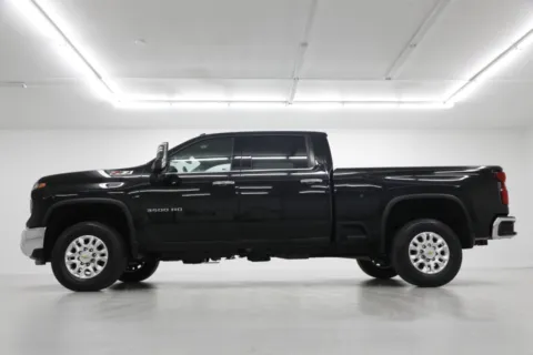 Another view of 2024 Chevrolet Silverado 3500HD LTZ for sale in Clinton, MO at Jim Falk Motors