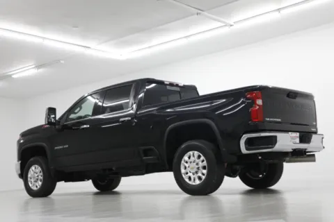 More photos of 2024 Chevrolet Silverado 3500HD LTZ at Jim Falk Motors, MO