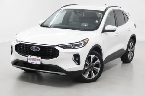 More photos of 2023 Ford Escape Platinum at Jim Falk Motors, MO