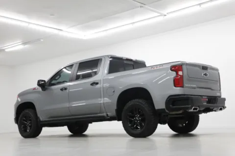 More photos of 2023 Chevrolet Silverado 1500 LT Trail Boss at Jim Falk Motors, MO