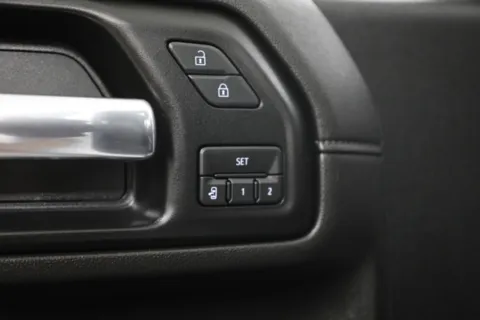 More photos of 2020 Chevrolet Silverado 2500HD LTZ at Jim Falk Motors, MO