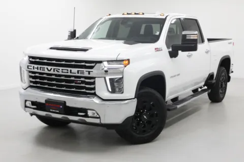 More photos of 2020 Chevrolet Silverado 2500HD LTZ at Jim Falk Motors, MO