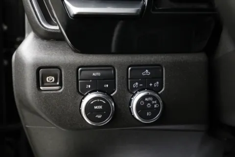 More photos of 2024 GMC Sierra 1500 Elevation at Jim Falk Motors, MO