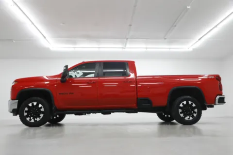Another view of 2020 Chevrolet Silverado 3500HD LT for sale in Clinton, MO at Jim Falk Motors