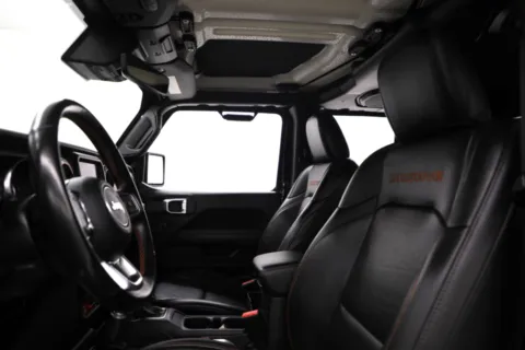 More photos of 2021 Jeep Gladiator Mojave at Jim Falk Motors, MO