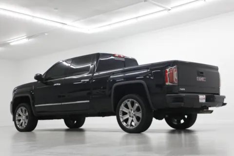 More photos of 2016 GMC Sierra 1500 SLT at Jim Falk Motors, MO