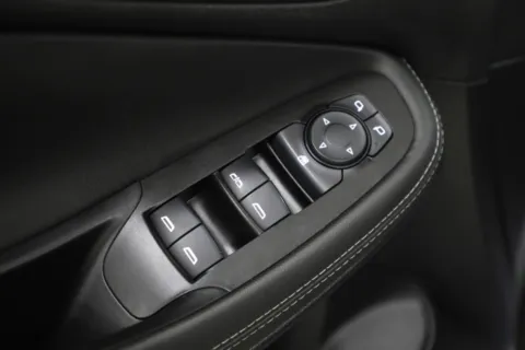 More photos of 2023 Buick Encore GX Select at Jim Falk Motors, MO