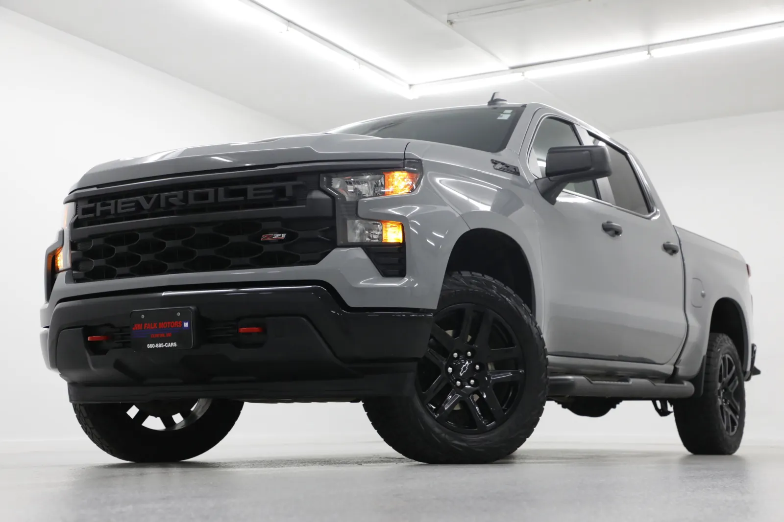 Gray 2024 Chevrolet Silverado 1500 Custom Trail Boss for sale in Clinton, MO