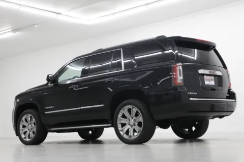 More photos of 2019 GMC Yukon Denali at Jim Falk Motors, MO