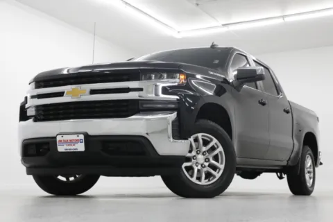 Black 2021 Chevrolet Silverado 1500 LT for sale in Clinton, MO