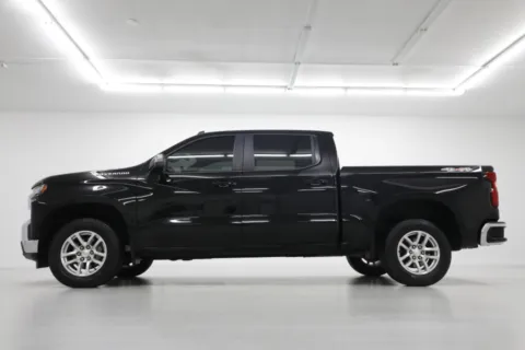 Another view of 2021 Chevrolet Silverado 1500 LT for sale in Clinton, MO at Jim Falk Motors