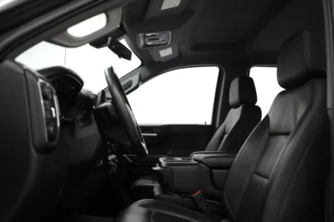 More photos of 2020 Chevrolet Silverado 1500 LT at Jim Falk Motors, MO
