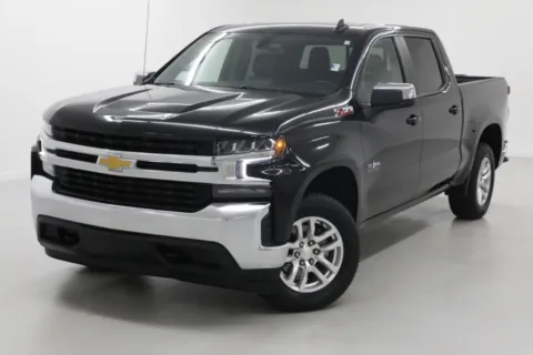 More photos of 2020 Chevrolet Silverado 1500 LT at Jim Falk Motors, MO