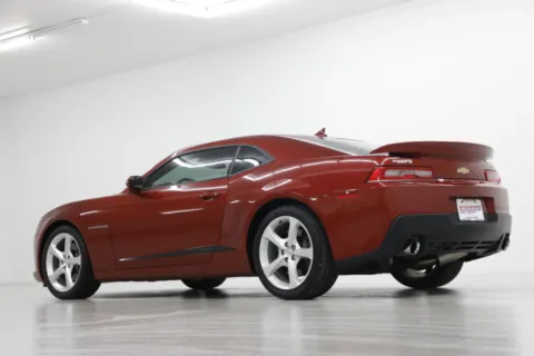 More photos of 2015 Chevrolet Camaro SS at Jim Falk Motors, MO