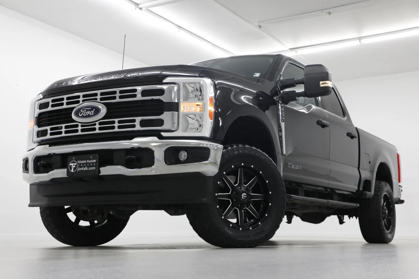 2023 Ford F-250 XLT 4x4 Crew Cab 6-3/4' Box's photo