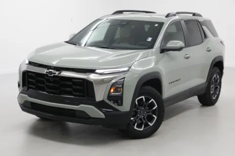 More photos of 2025 Chevrolet Equinox AWD ACTIV at Jim Falk Motors, MO