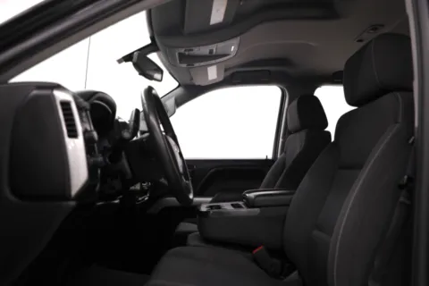 More photos of 2018 Chevrolet Silverado 1500 LT at Jim Falk Motors, MO