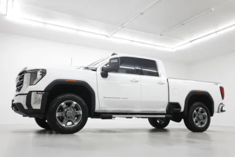 Photos of 2025 GMC Sierra 2500HD SLE for sale in Clinton, MO at Jim Falk Motors