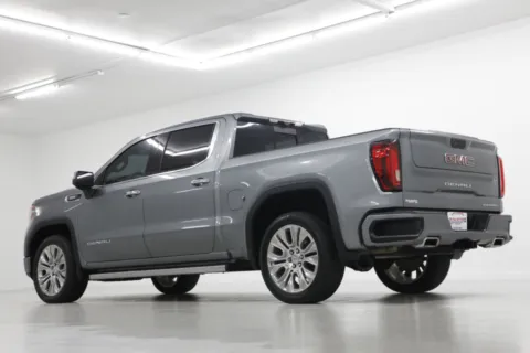 More photos of 2021 GMC Sierra 1500 Denali at Jim Falk Motors, MO