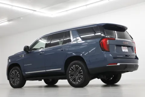 More photos of 2026 GMC Yukon Elevation at Jim Falk Motors, MO